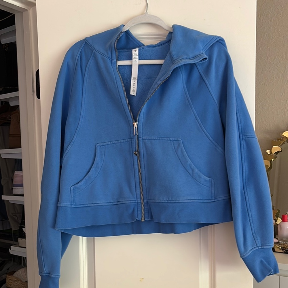 Blue Lululemon scuba